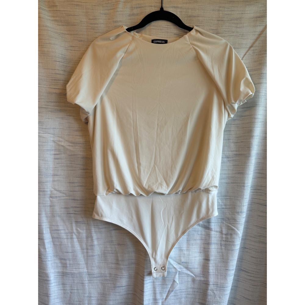 Express Ivory Short Puff Sleeve Blouson Bodice Snap Closure Bodysuit Medium